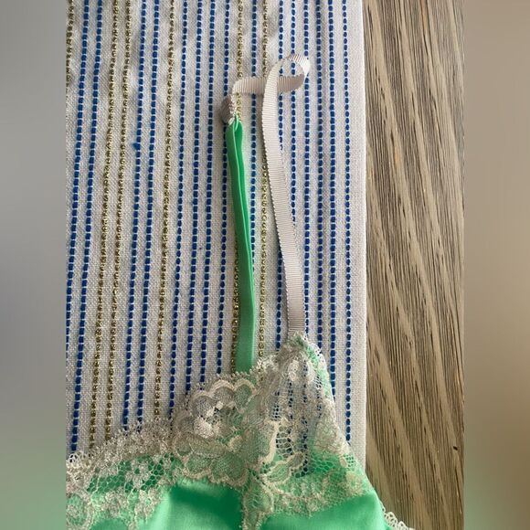 Victoria’s Secret Chemise Gown Green Satin Lace Lingerie Slip Sz Large NWT - Picture 6 of 11